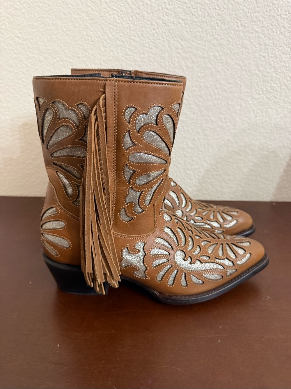 J.B. Dillon Reserve Tan Silver Glitter Fringe Western Cowgirl Boots 7B EUC - Picture 2 of 14